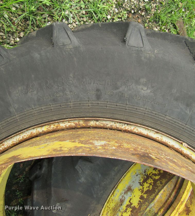 image for item EV9284 1996 Belarus 1025  MFWD tractor