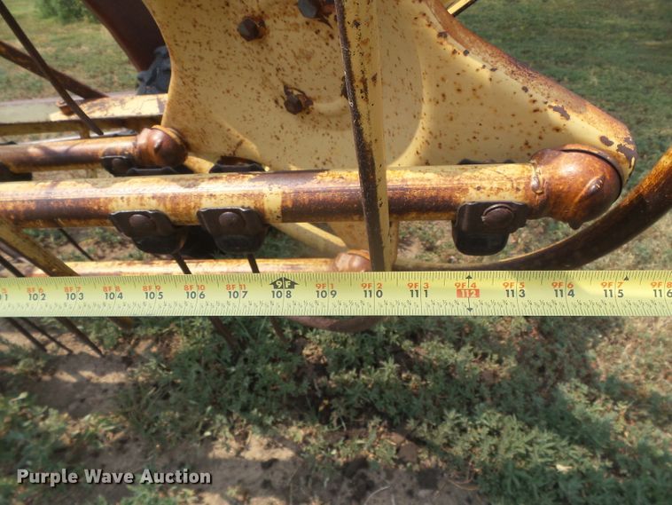 image for item GR9494 New Holland 56  hay rake