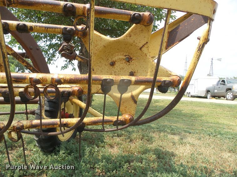 image for item GR9494 New Holland 56  hay rake