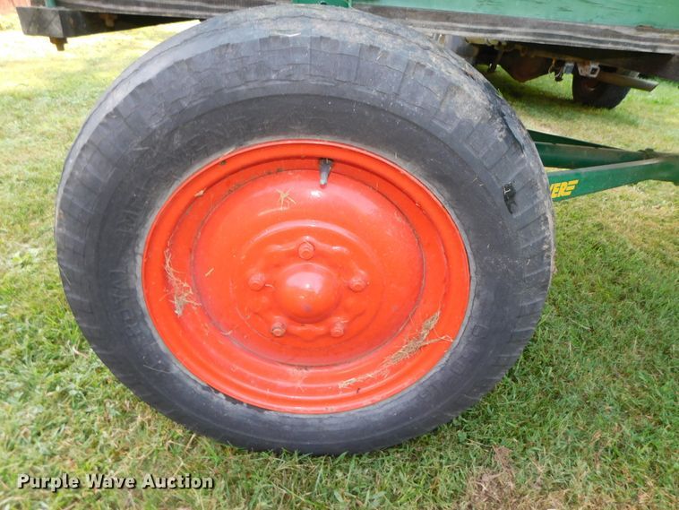 image for item HX9443 Oliver  wagon