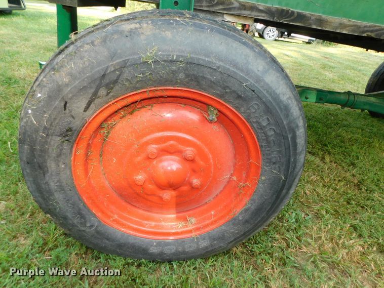 image for item HX9443 Oliver  wagon