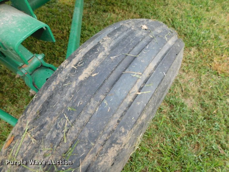 image for item HX9443 Oliver  wagon