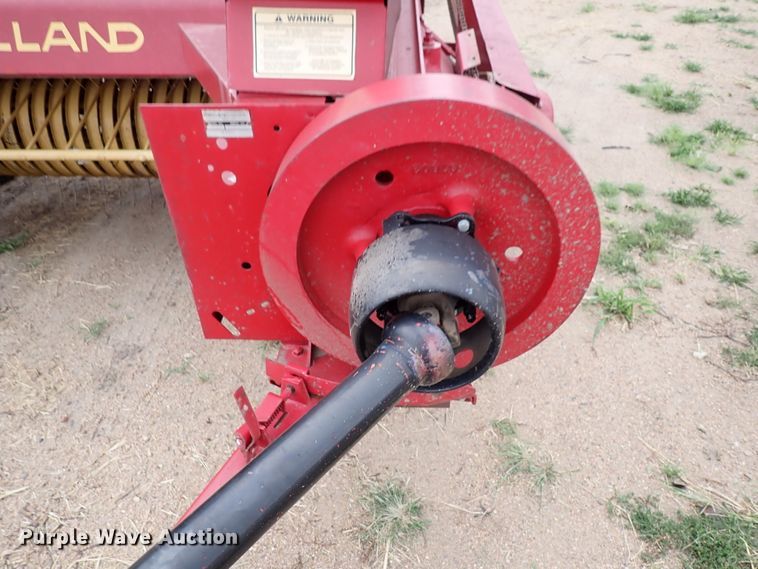 image for item IB9003 1975 New Holland 273  small square baler