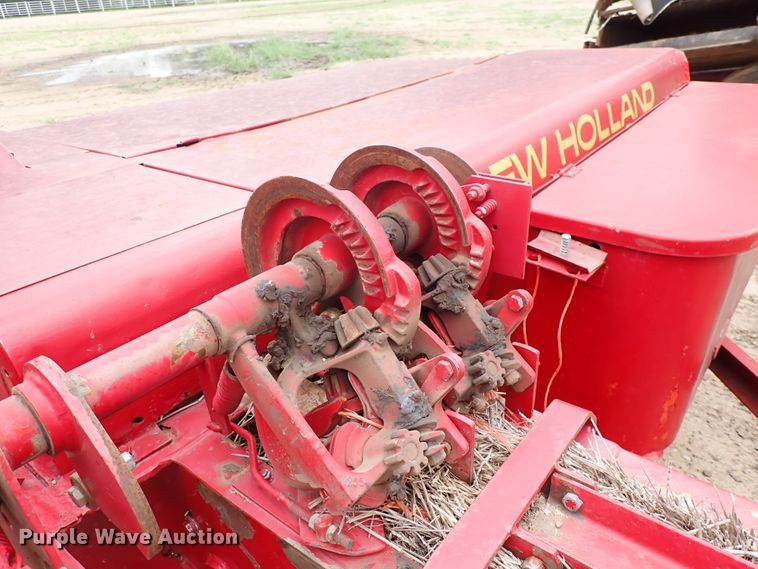 image for item IB9003 1975 New Holland 273  small square baler