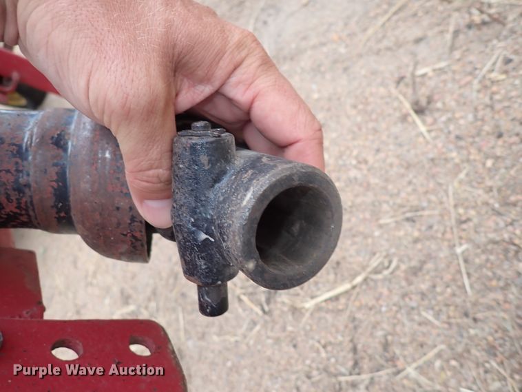 image for item IB9003 1975 New Holland 273  small square baler