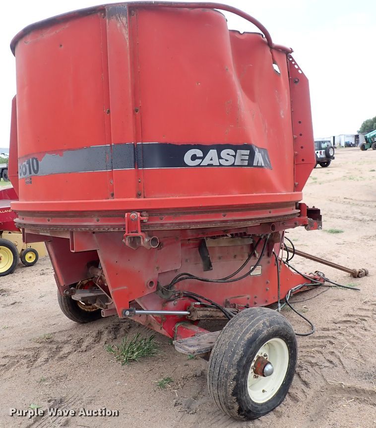 image for item IB9004 Case IH 8610  bale processor
