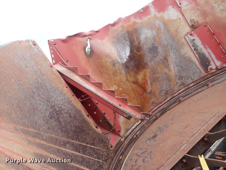 image for item IB9004 Case IH 8610  bale processor