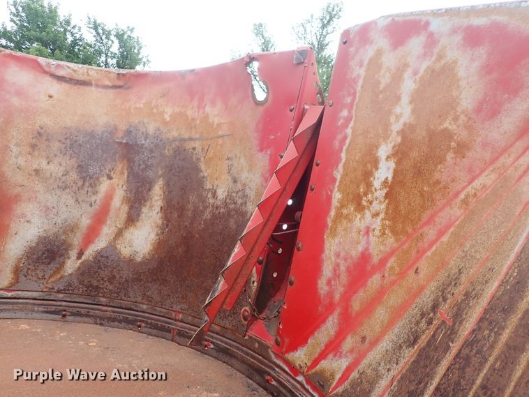 image for item IB9004 Case IH 8610  bale processor