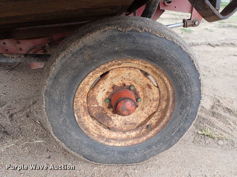 image for item IB9004 Case IH 8610  bale processor