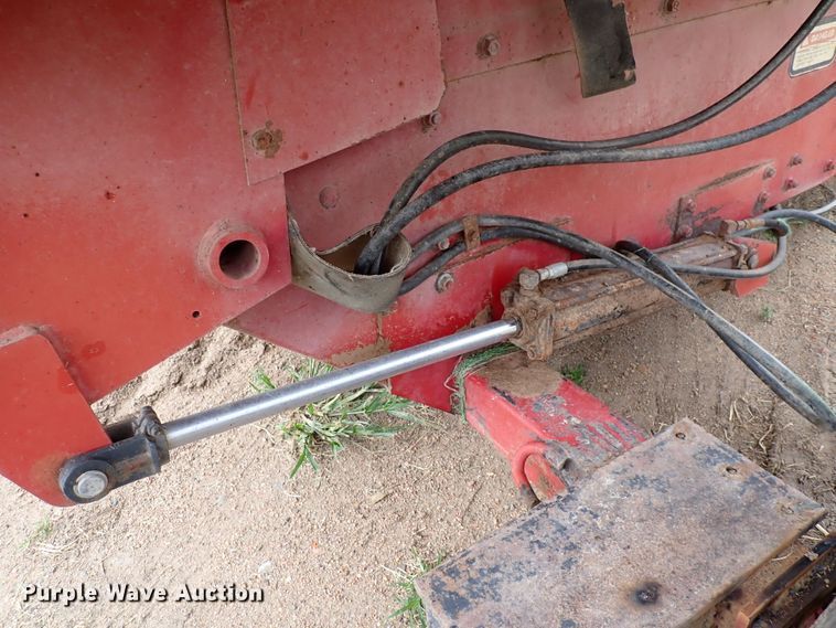 image for item IB9004 Case IH 8610  bale processor