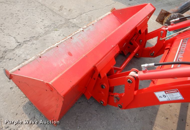 image for item IN9776 2010 New Holland Boomer 8N  MFWD tractor