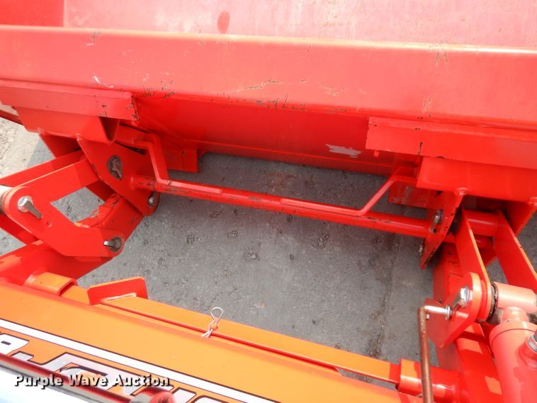 image for item IN9776 2010 New Holland Boomer 8N  MFWD tractor