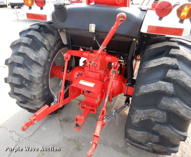 image for item IN9776 2010 New Holland Boomer 8N  MFWD tractor