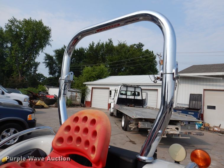 image for item IN9776 2010 New Holland Boomer 8N  MFWD tractor