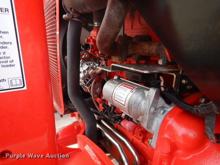 image for item IN9776 2010 New Holland Boomer 8N  MFWD tractor