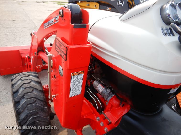 image for item IN9776 2010 New Holland Boomer 8N  MFWD tractor