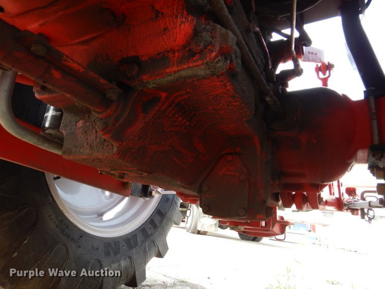 image for item IN9776 2010 New Holland Boomer 8N  MFWD tractor