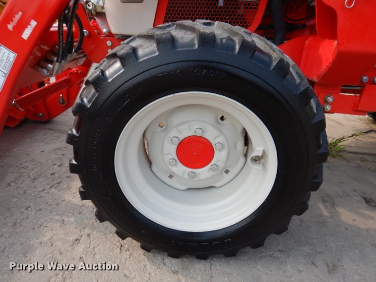 image for item IN9776 2010 New Holland Boomer 8N  MFWD tractor