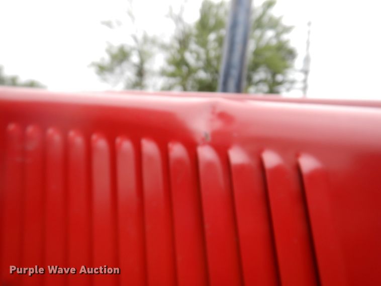 image for item IN9801 1977 International 1086  MFWD tractor