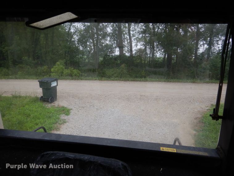 image for item IN9801 1977 International 1086  MFWD tractor