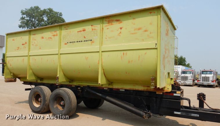 image for item IN9811 2003 CH TLR-1050  roll-off grain trailer