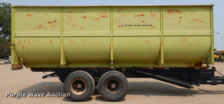 image for item IN9811 2003 CH TLR-1050  roll-off grain trailer