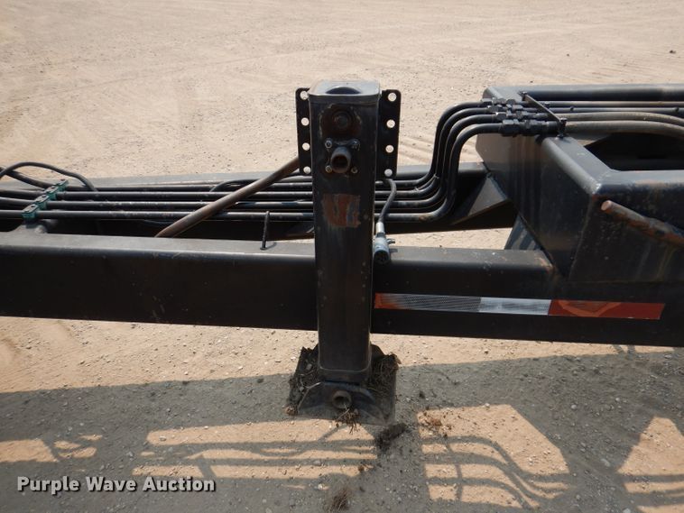 image for item IN9811 2003 CH TLR-1050  roll-off grain trailer