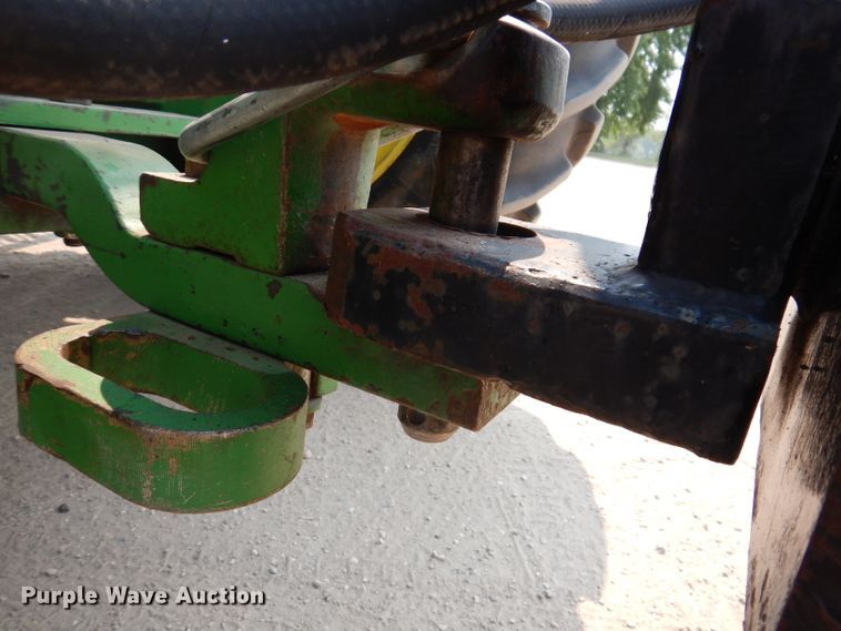 image for item IN9811 2003 CH TLR-1050  roll-off grain trailer