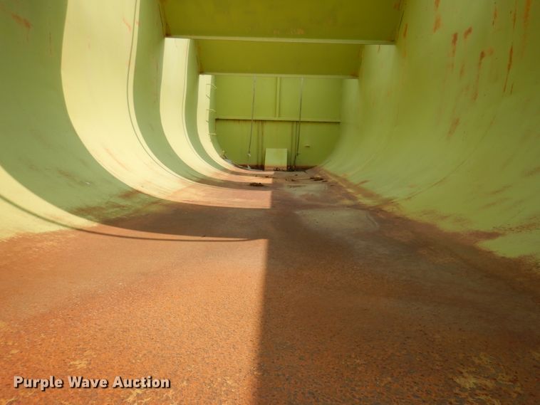 image for item IN9811 2003 CH TLR-1050  roll-off grain trailer