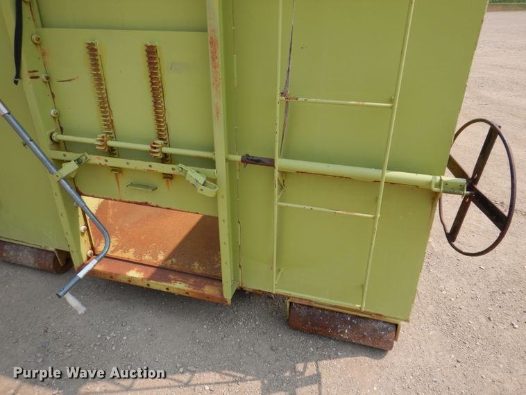 image for item IN9811 2003 CH TLR-1050  roll-off grain trailer