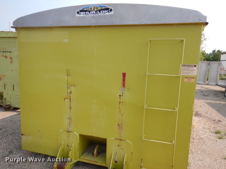 image for item IN9811 2003 CH TLR-1050  roll-off grain trailer