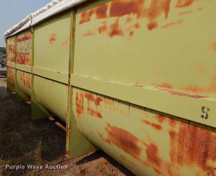 image for item IN9811 2003 CH TLR-1050  roll-off grain trailer