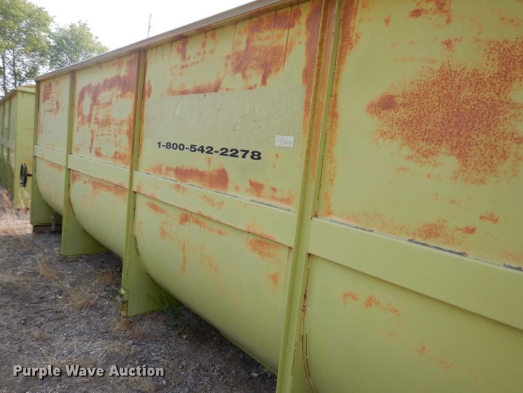 image for item IN9811 2003 CH TLR-1050  roll-off grain trailer