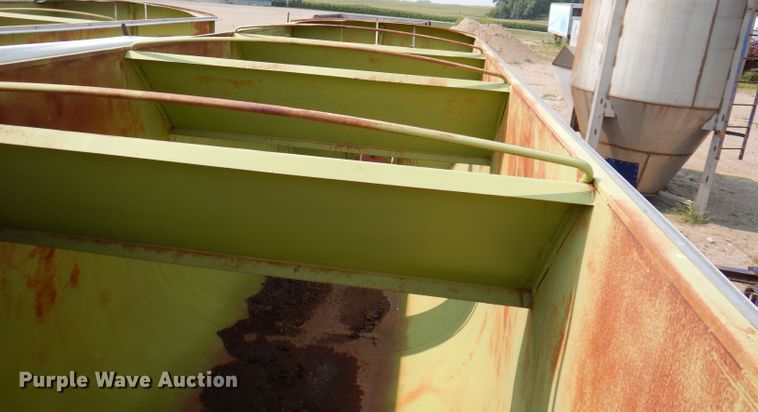 image for item IN9811 2003 CH TLR-1050  roll-off grain trailer