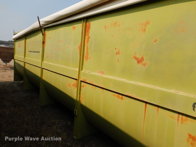 image for item IN9811 2003 CH TLR-1050  roll-off grain trailer