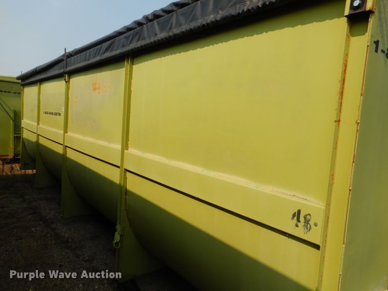 image for item IN9811 2003 CH TLR-1050  roll-off grain trailer