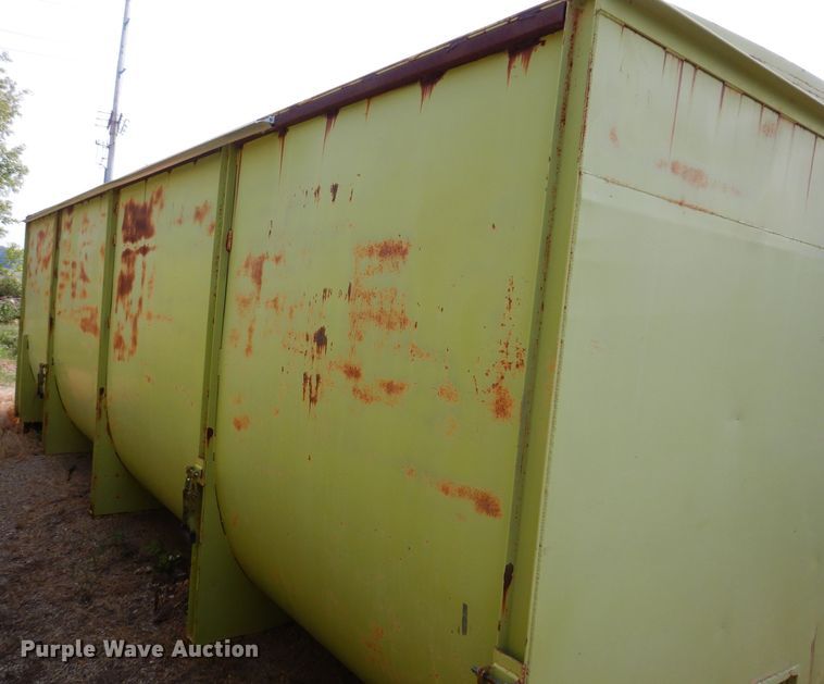 image for item IN9811 2003 CH TLR-1050  roll-off grain trailer