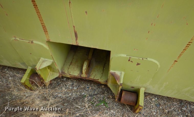 image for item IN9811 2003 CH TLR-1050  roll-off grain trailer