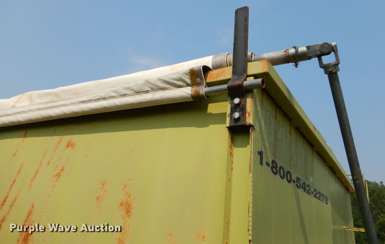 image for item IN9811 2003 CH TLR-1050  roll-off grain trailer