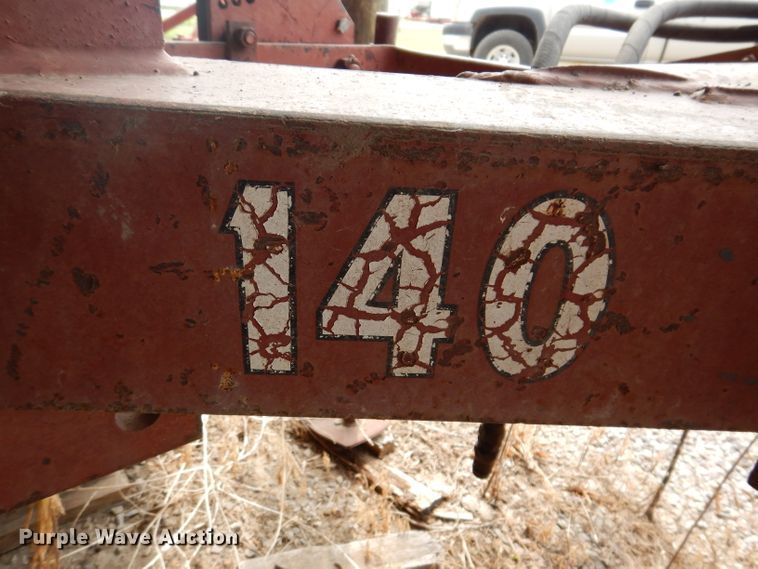 image for item IN9827 International 140  three bottom two-way plow