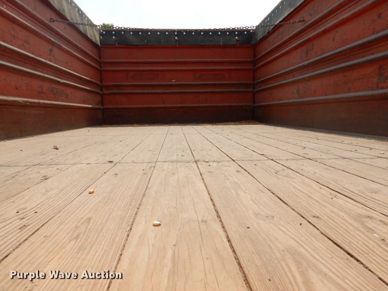 image for item IN9830 1975 Chevrolet C60  grain truck