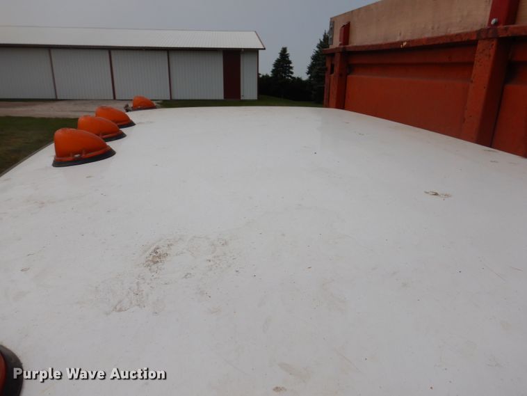 image for item IN9830 1975 Chevrolet C60  grain truck