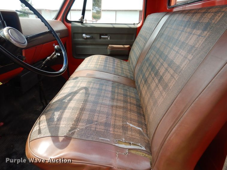 image for item IN9830 1975 Chevrolet C60  grain truck