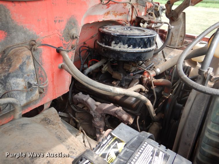 image for item IN9830 1975 Chevrolet C60  grain truck