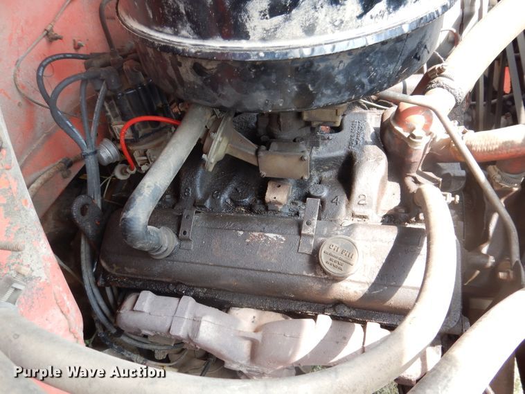 image for item IN9830 1975 Chevrolet C60  grain truck