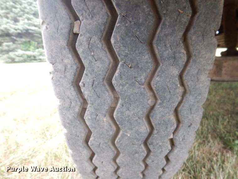 image for item IN9830 1975 Chevrolet C60  grain truck