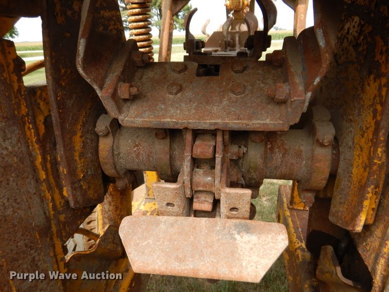 image for item IN9831 Vermeer PT18  tile trencher