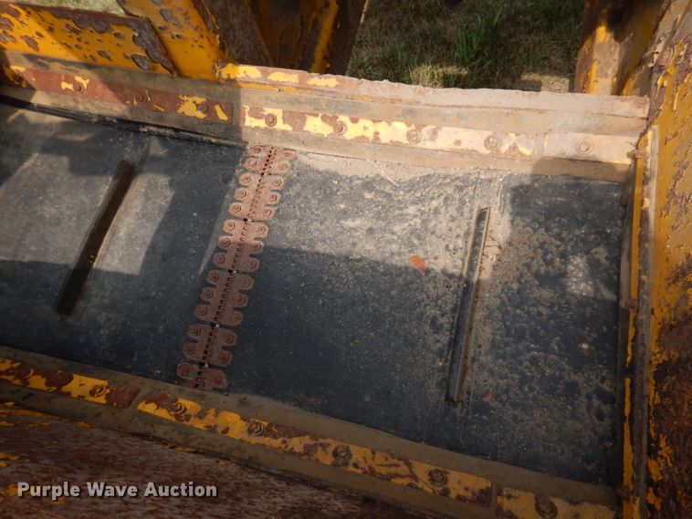 image for item IN9831 Vermeer PT18  tile trencher