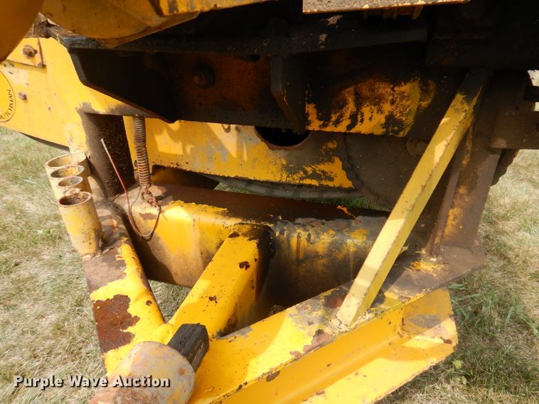 image for item IN9831 Vermeer PT18  tile trencher