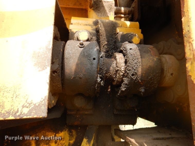 image for item IN9831 Vermeer PT18  tile trencher